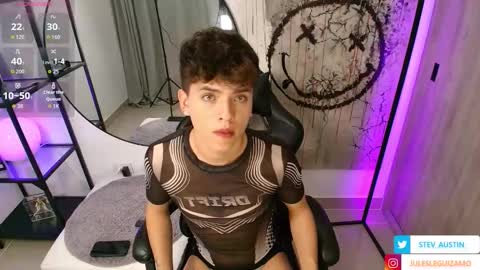 Stev austin  online show from January 6, 10:47 pm