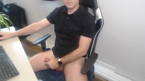 Snapshot of steve_oo8 chatting on February 11, 5:50 pm steve_oo8 online show from February 11, 5:50 pm