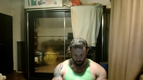 Snapshot of stevebulkzor chatting on October 21, 9:29 pm Steve Oakenshield son of John son of Vasyl online show from October 21, 9:29 pm