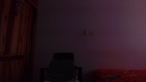 Snapshot of steven_modelo69 chatting on January 27, 7:03 pm steven_modelo69 online show from January 27, 7:03 pm