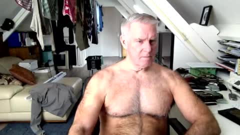 stevetwo online show from March 30, 11:21 am