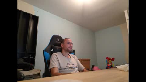 Snapshot of stickolive1 chatting on September 15, 10:00 pm stickolive1 online show from September 15, 10:00 pm