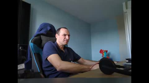 Snapshot of stickolive1 chatting on October 6, 11:17 am stickolive1 online show from October 6, 11:17 am