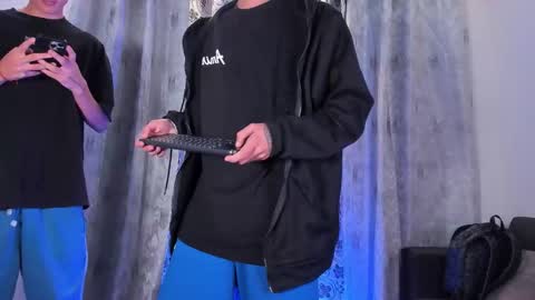 Stiven  brendan online show from February 14, 5:43 am