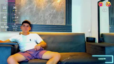 friends online show from December 15, 5:03 am