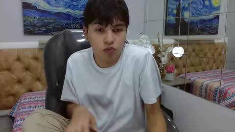 Stiwen online show from December 4, 3:33 pm