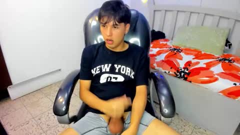 Stiwen online show from October 14, 7:50 pm