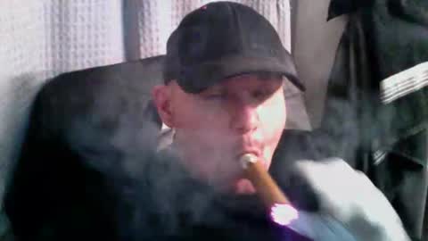 stogiestudcountryboy online show from November 16, 11:07 pm