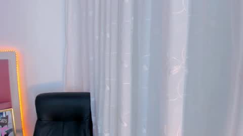 Sweety Stormi  online show from March 4, 1:38 pm