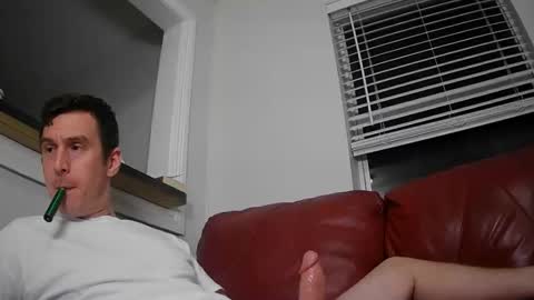 Str8StuntCox online show from October 28, 4:24 am