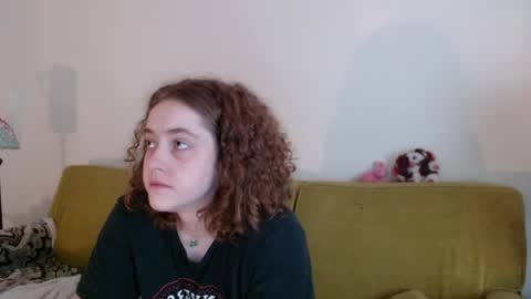 Strawberrylotsacake online show from May 17, 11:41 am