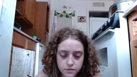 Strawberrylotsacake online show from May 22, 5:09 pm