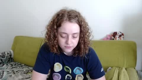 Strawberrylotsacake online show from June 2, 5:37 pm