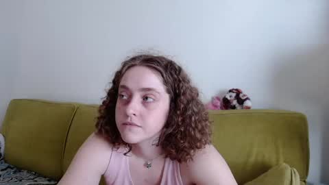 Strawberrylotsacake online show from May 20, 4:57 pm