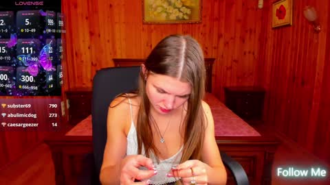 Strawberrylux online show from January 12, 9:40 am