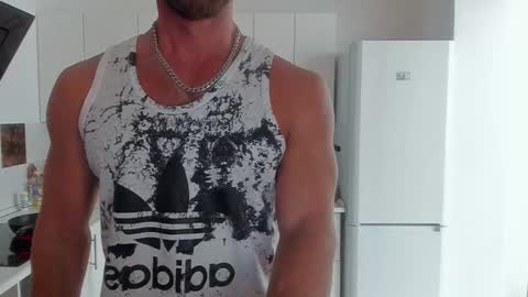 Strong Arni online show from February 11, 8:37 am