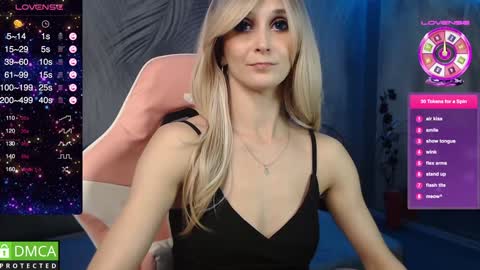 Snapshot of strongalice chatting on February 3, 10:21 pm The best athletic body on the site online show from February 3, 10:21 pm