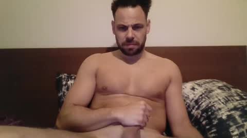 Handsome guy online show from January 19, 10:49 pm