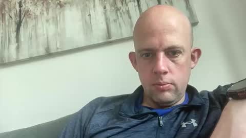 stuart_scotland online show from May 12, 6:06 pm
