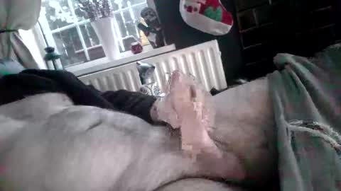 stud_1975 online show from December 21, 1:28 pm