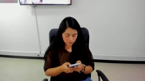 studcb_ online show from November 28, 1:18 pm