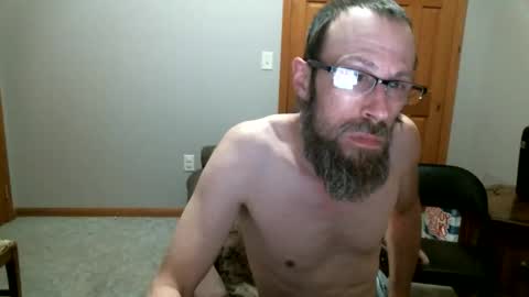 studcock6977 online show from November 19, 4:12 am