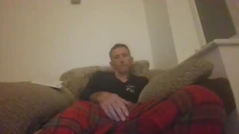 Snapshot of stuuuey73 chatting on October 13, 10:01 pm stuuuey73 online show from October 13, 10:01 pm