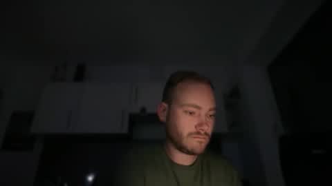 sub_austr online show from October 28, 9:38 pm