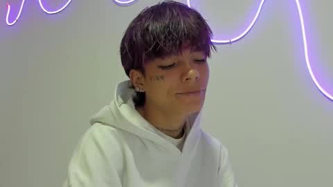 nico online show from October 10, 6:03 pm