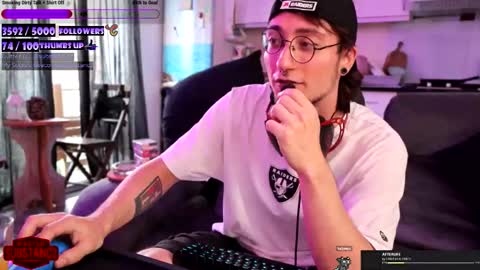 Im Substanc3  online show from September 10, 5:47 pm