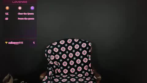 Polly online show from November 18, 6:00 pm