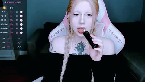succubus_leslie online show from November 26, 10:39 pm