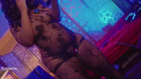 Succubus RoseMilk online show from December 2, 6:34 am