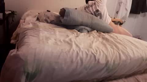 Cuteipie online show from December 18, 8:15 pm