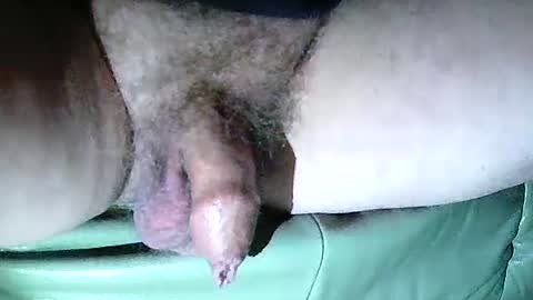 Snapshot of suesser0009 chatting on October 26, 9:21 am Martin sweetboy online show from October 26, 9:21 am