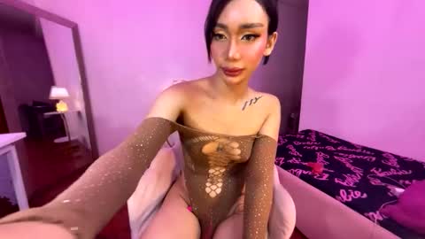 your ultimate goddess online show from April 30, 7:08 pm