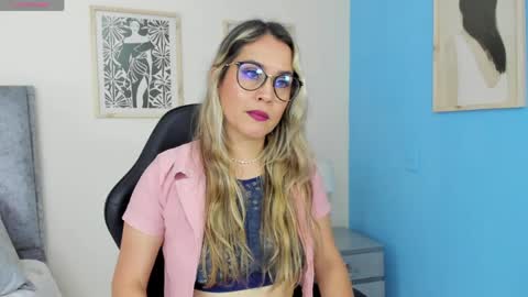 sugar_milff online show from May 25, 1:06 pm