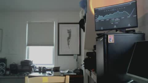 Sugar online show from April 16, 8:20 pm