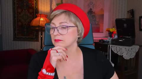 Vivien online show from March 6, 3:35 pm