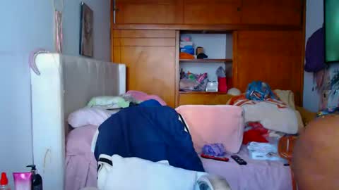 Snapshot of suggarbaby1 chatting on January 19, 10:17 pm Cami   Back in 2 hours online show from January 19, 10:17 pm