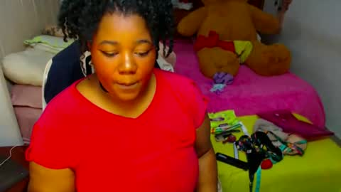 Snapshot of suggarbaby1 chatting on December 11, 6:04 am Cami   Back in 2 hours online show from December 11, 6:04 am