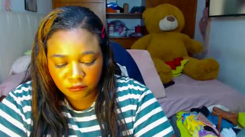 Snapshot of suggarbaby1 chatting on February 4, 6:46 am Cami   Back in 2 hours online show from February 4, 6:46 am