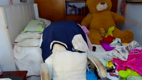 Snapshot of suggarbaby1 chatting on December 25, 7:35 am Cami   Back in 2 hours online show from December 25, 7:35 am