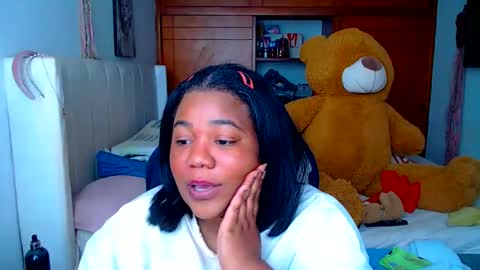 Snapshot of suggarbaby1 chatting on September 21, 9:30 pm Cami   Back in 2 hours online show from September 21, 9:30 pm