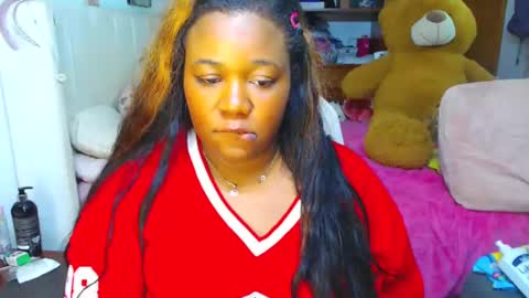 Snapshot of suggarbaby1 chatting on March 3, 5:31 am Cami   Back in 2 hours online show from March 3, 5:31 am