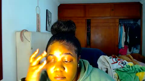 Snapshot of suggarbaby1 chatting on October 12, 5:11 am Cami   Back in 2 hours online show from October 12, 5:11 am