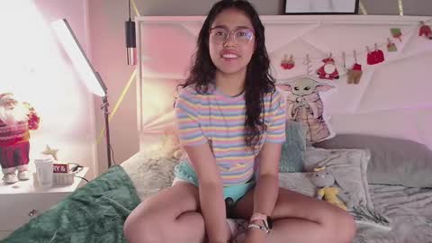 SUKI online show from December 15, 1:07 pm