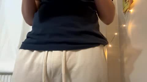 Snapshot of sullyniko chatting on October 28, 9:16 pm Niko online show from October 28, 9:16 pm