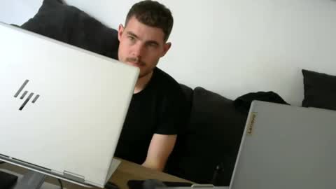 The Sultan online show from September 8, 3:00 pm