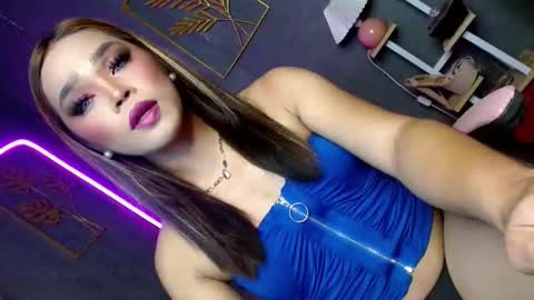 sultry_sirenxx online show from March 2, 5:52 pm